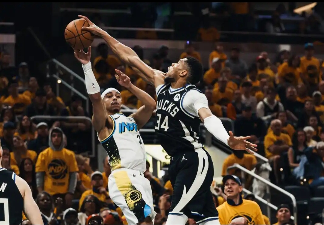 九游体育下载-包含字母哥连续十五场比赛得分超过反败为胜，日本队不断突破！赛场气氛高涨的词条