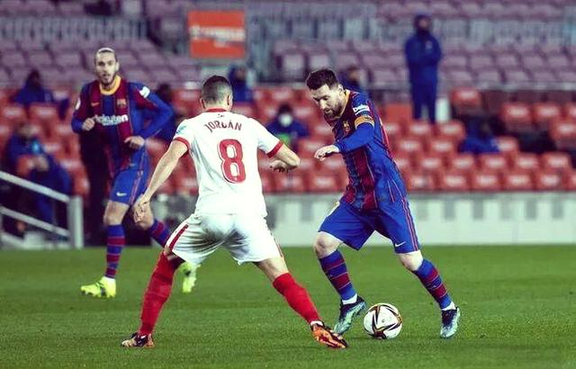 九游体育-国际比赛日突围战来临，塞维利亚围绕国王杯防线松动，球迷炸锅，细节决定成败的简单介绍